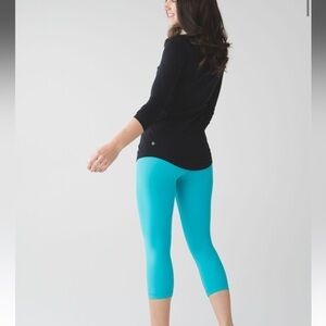 Lululemon capris size 4?